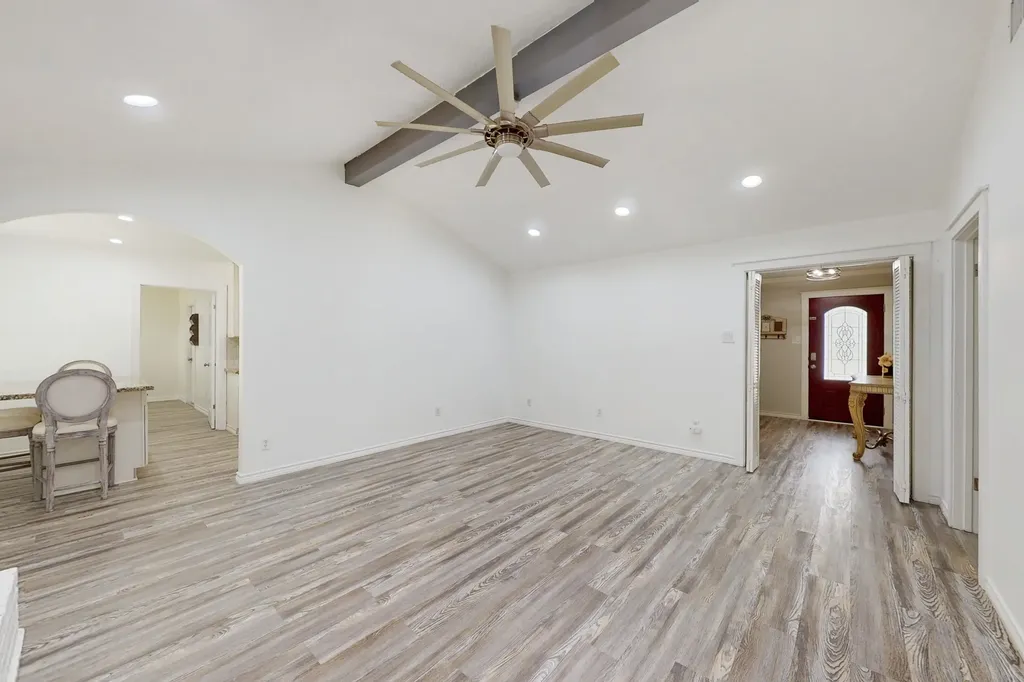 1817 Laura Lane College Station TX 77840