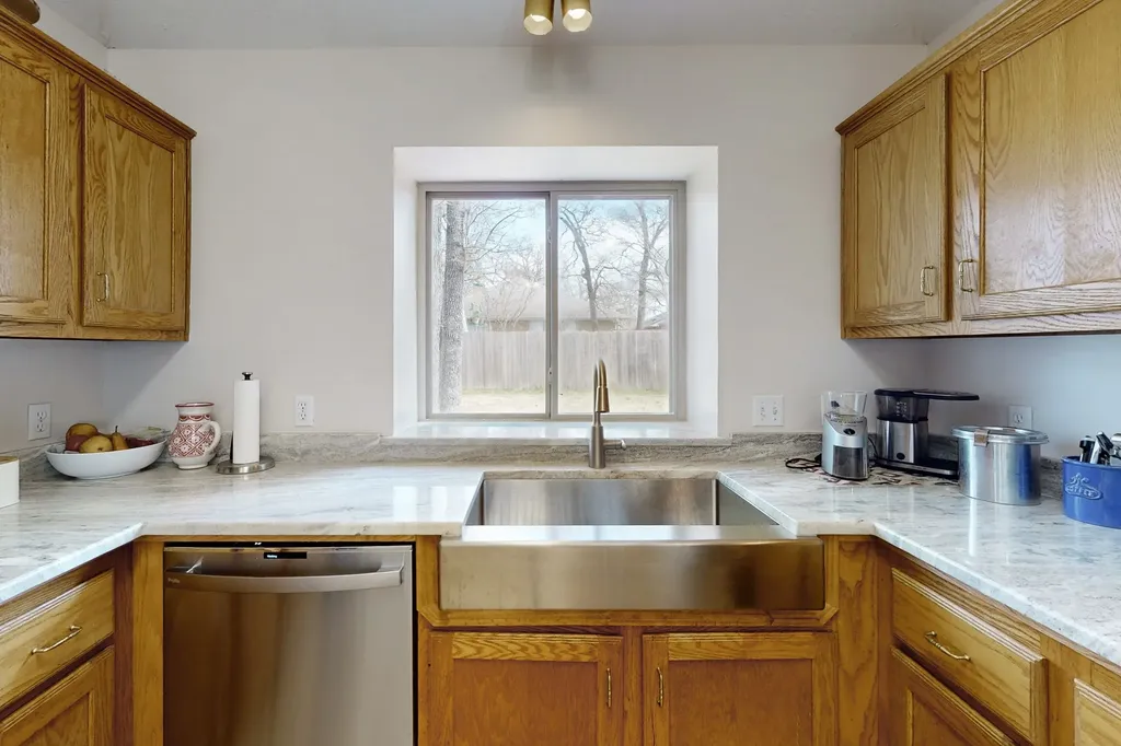 2905 Mirrormere Circle Bryan TX 77807