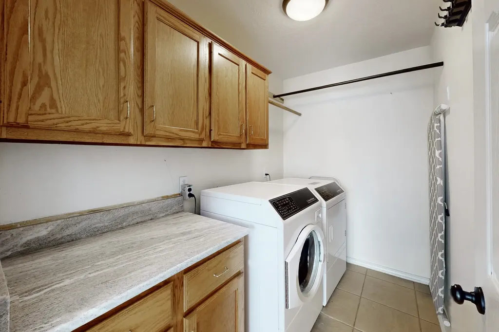 2905 Mirrormere Circle Bryan TX 77807