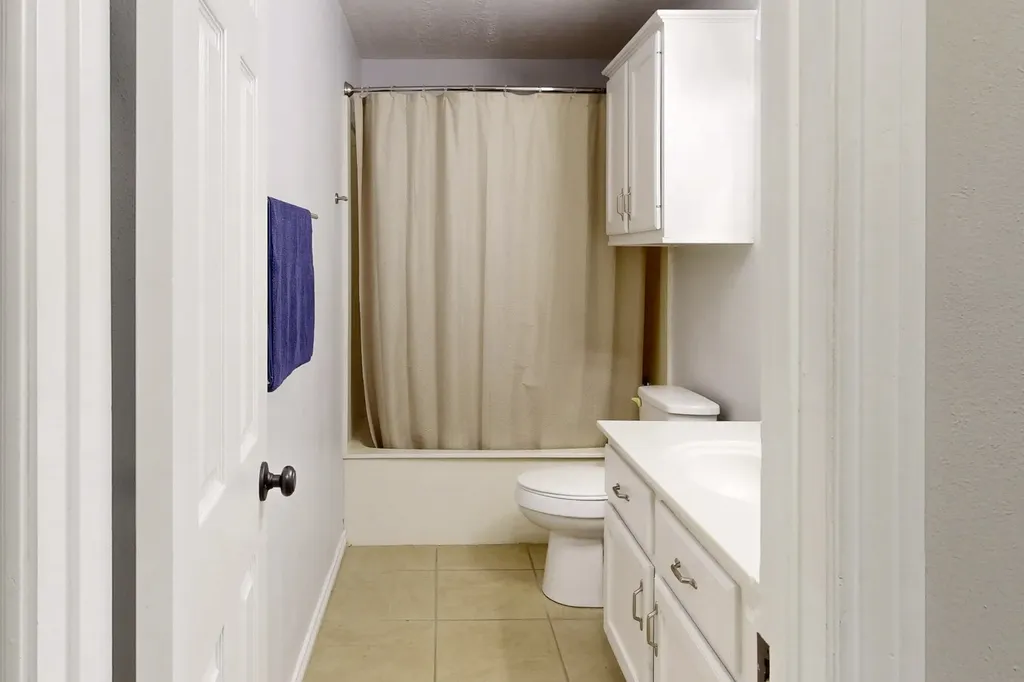 2905 Mirrormere Circle Bryan TX 77807