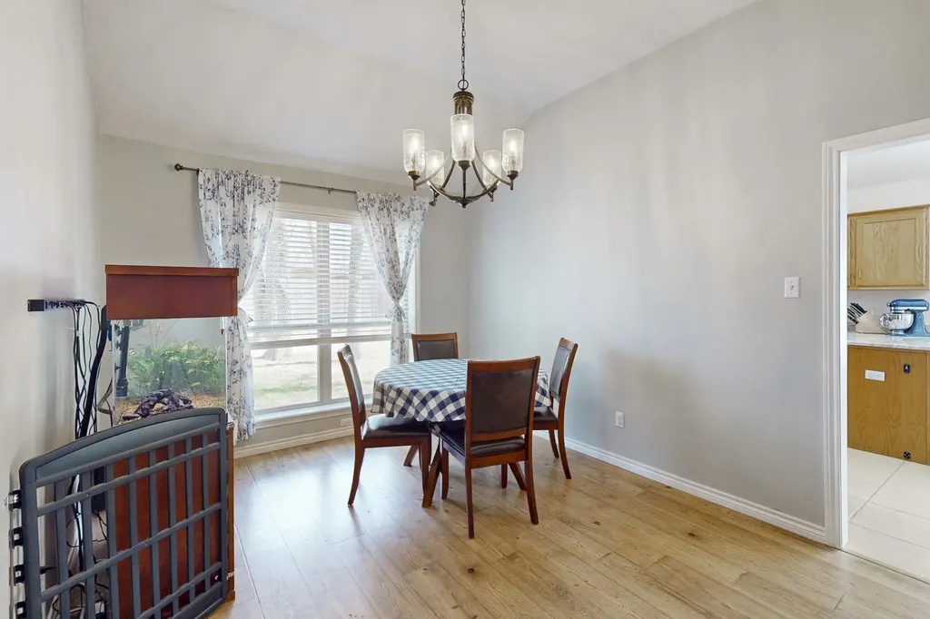 2905 Mirrormere Circle Bryan TX 77807