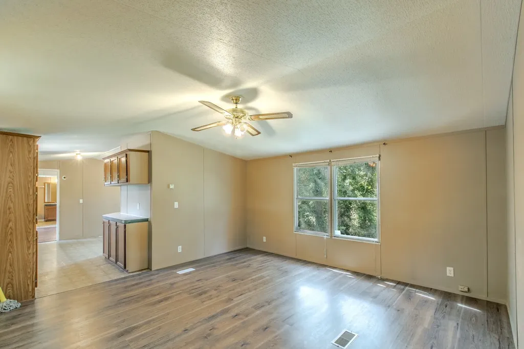 13247 Gholson Road Waco TX 76705
