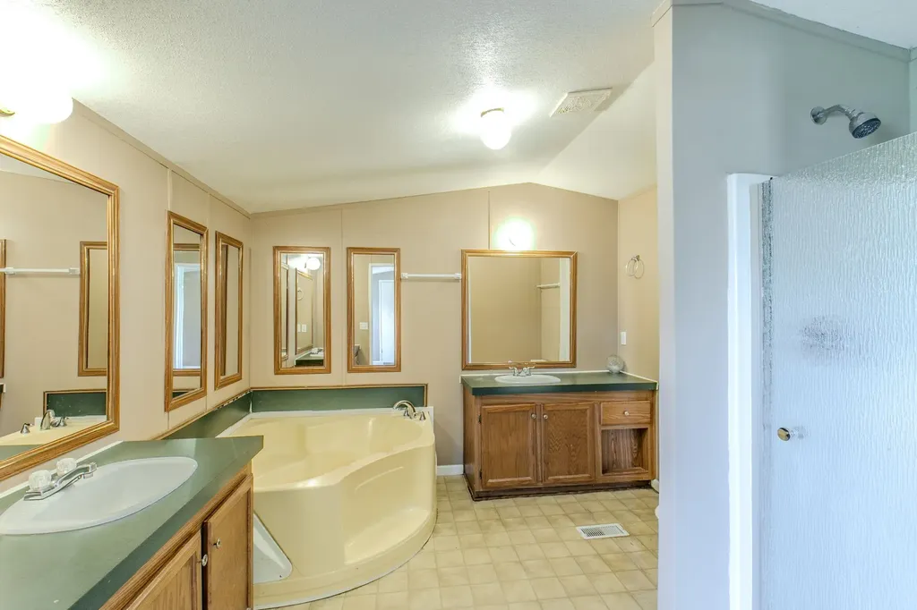13247 Gholson Road Waco TX 76705