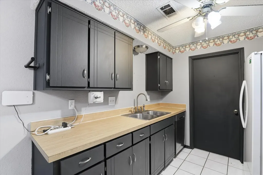 3509 Westgrove Drive Arlington TX 76001