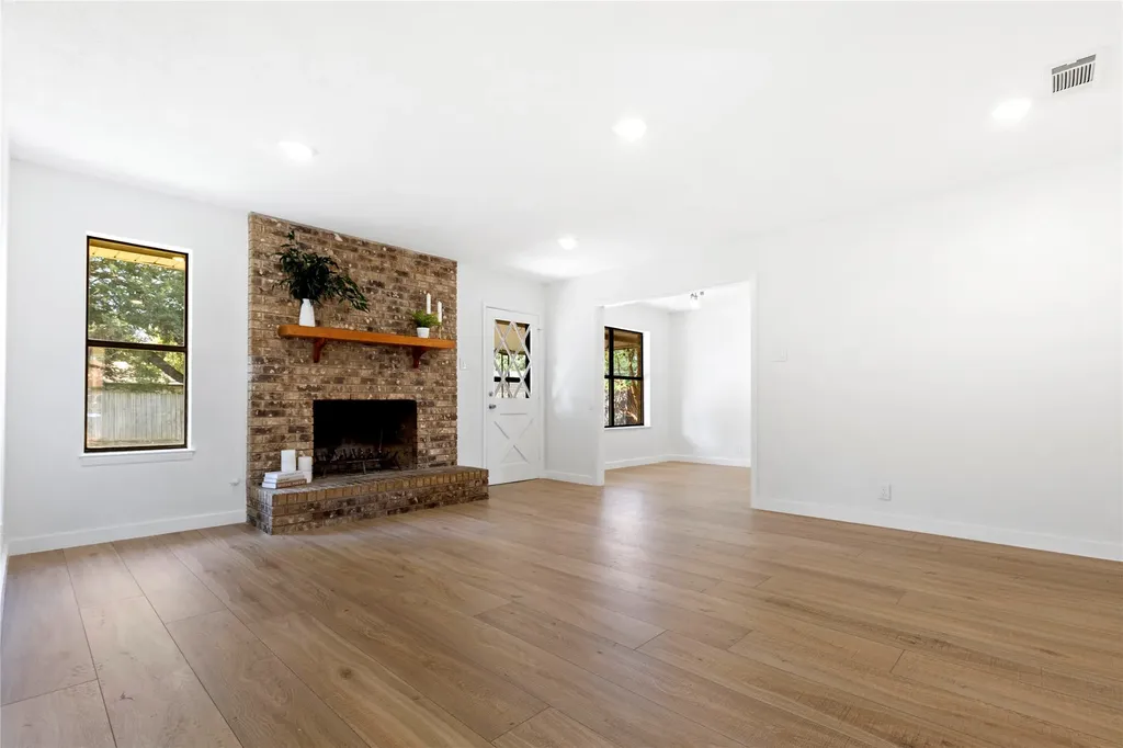 2703 Regal Drive Denison TX 75020