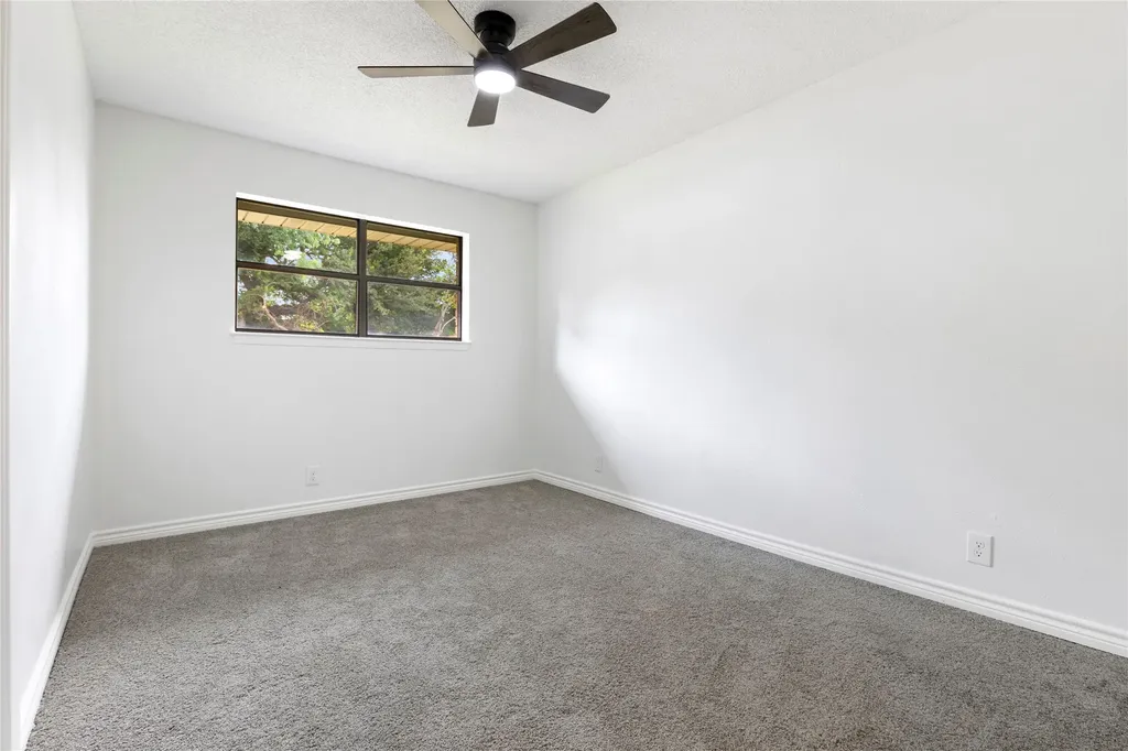 2703 Regal Drive Denison TX 75020