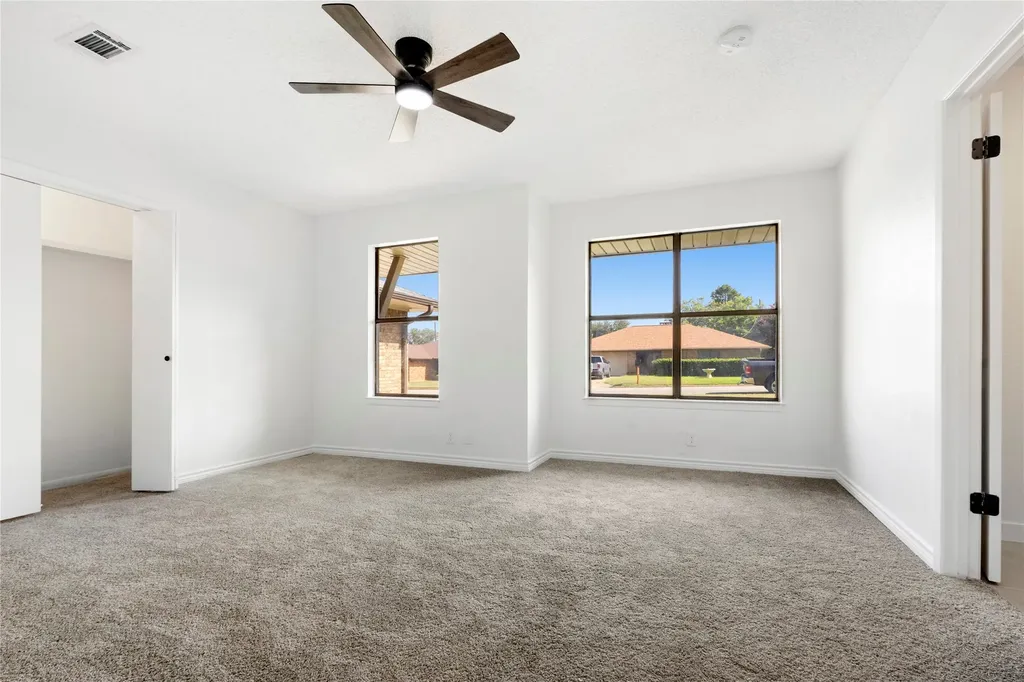 2703 Regal Drive Denison TX 75020