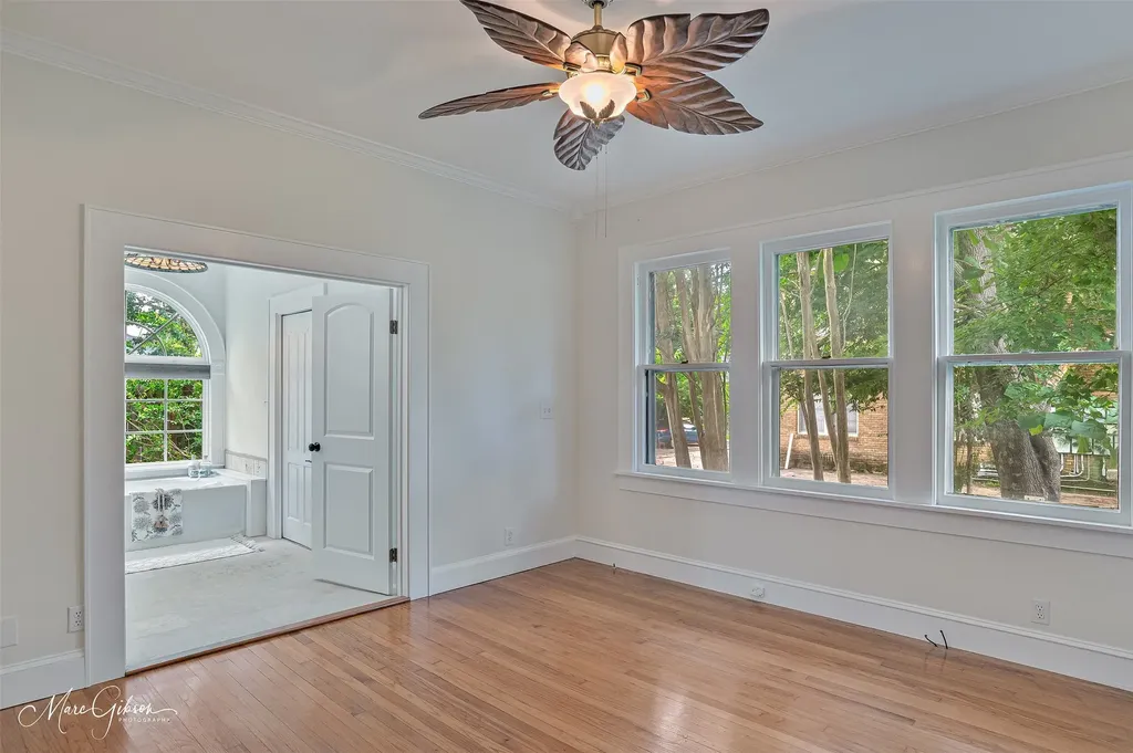 412 Forest Avenue Shreveport LA 71104