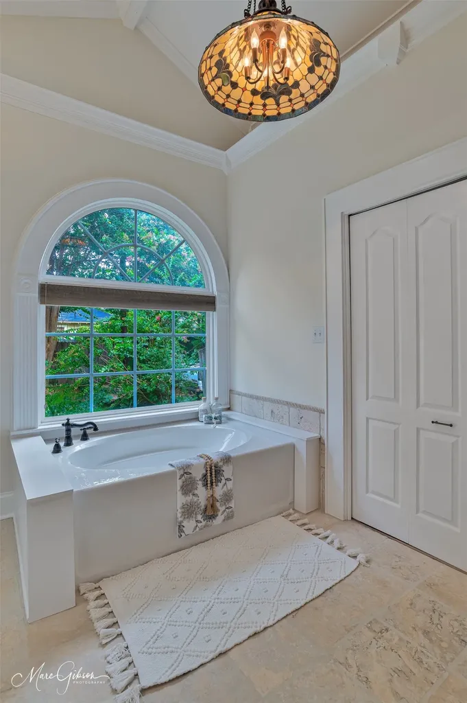 412 Forest Avenue Shreveport LA 71104