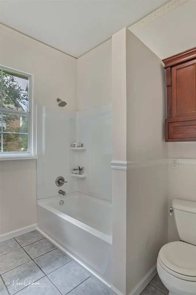 412 Forest Avenue Shreveport LA 71104
