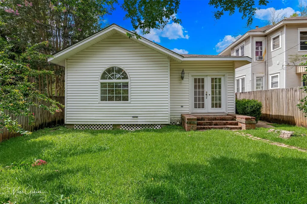 412 Forest Avenue Shreveport LA 71104