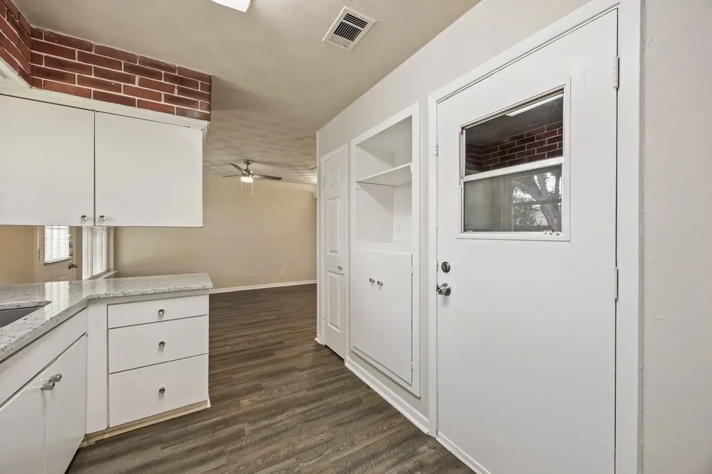 509 Fairview Drive Richardson TX 75081