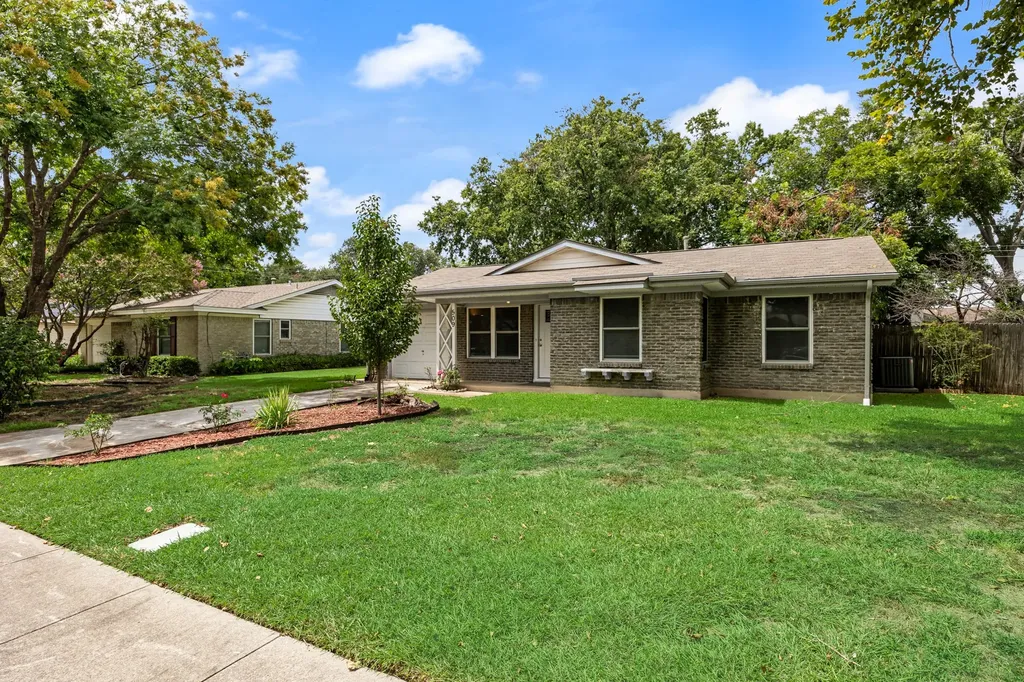 509 Fairview Drive Richardson TX 75081