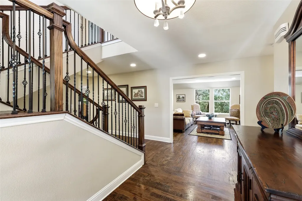 2930 Peninsula Drive Grapevine TX 76051