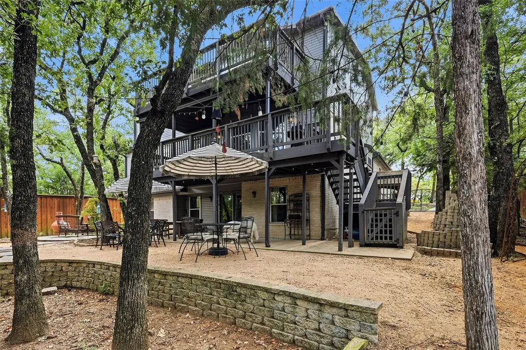 2930 Peninsula Drive Grapevine TX 76051