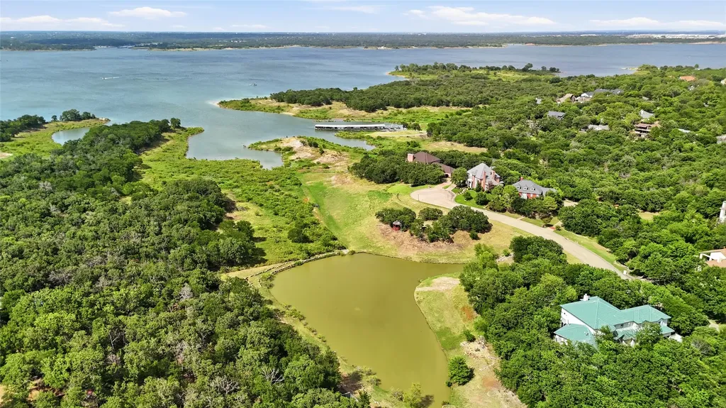 2930 Peninsula Drive Grapevine TX 76051