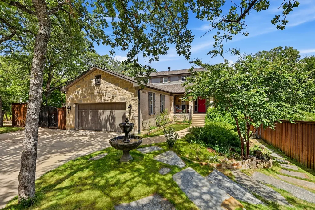 2930 Peninsula Drive Grapevine TX 76051