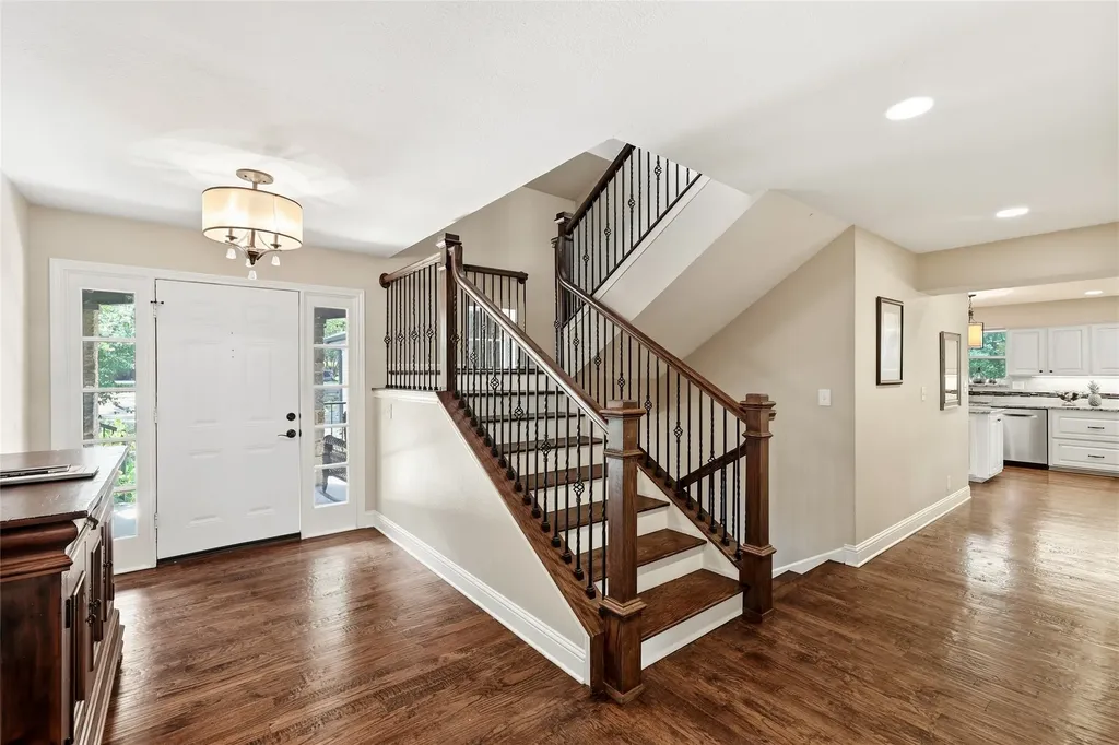2930 Peninsula Drive Grapevine TX 76051