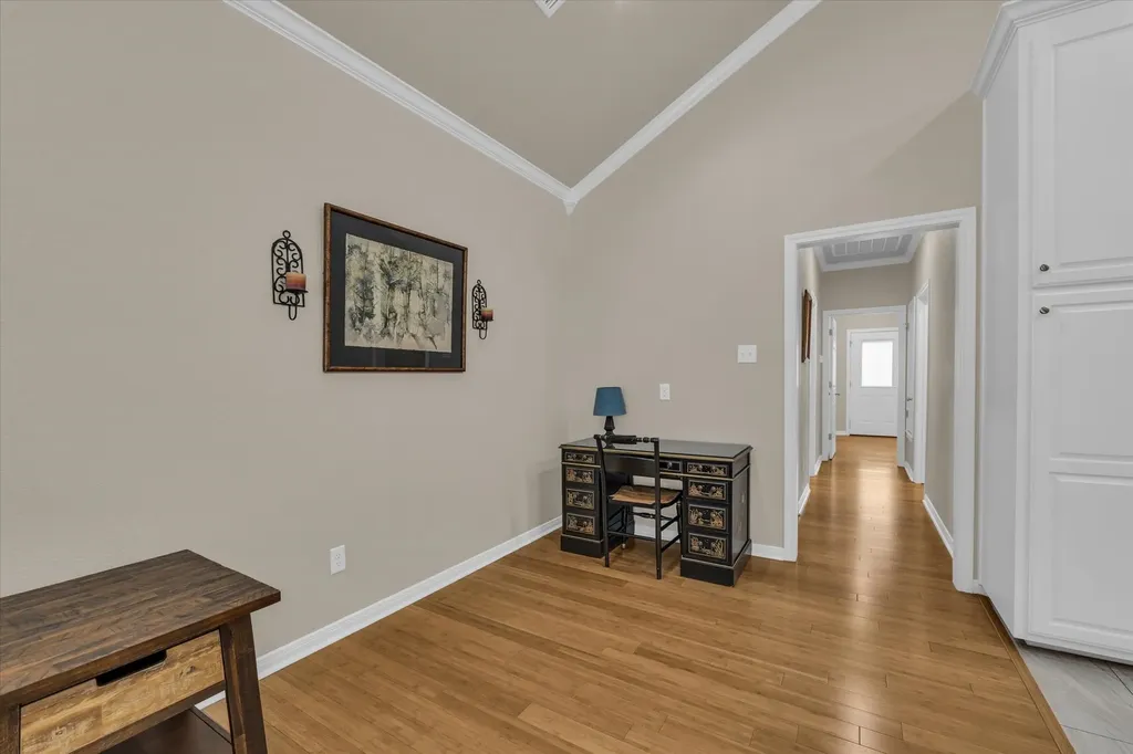 691 Park Street Mcgregor TX 76657