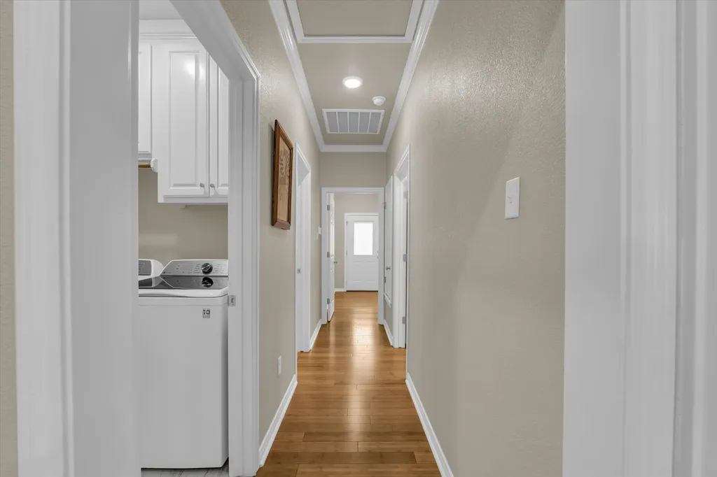 691 Park Street Mcgregor TX 76657
