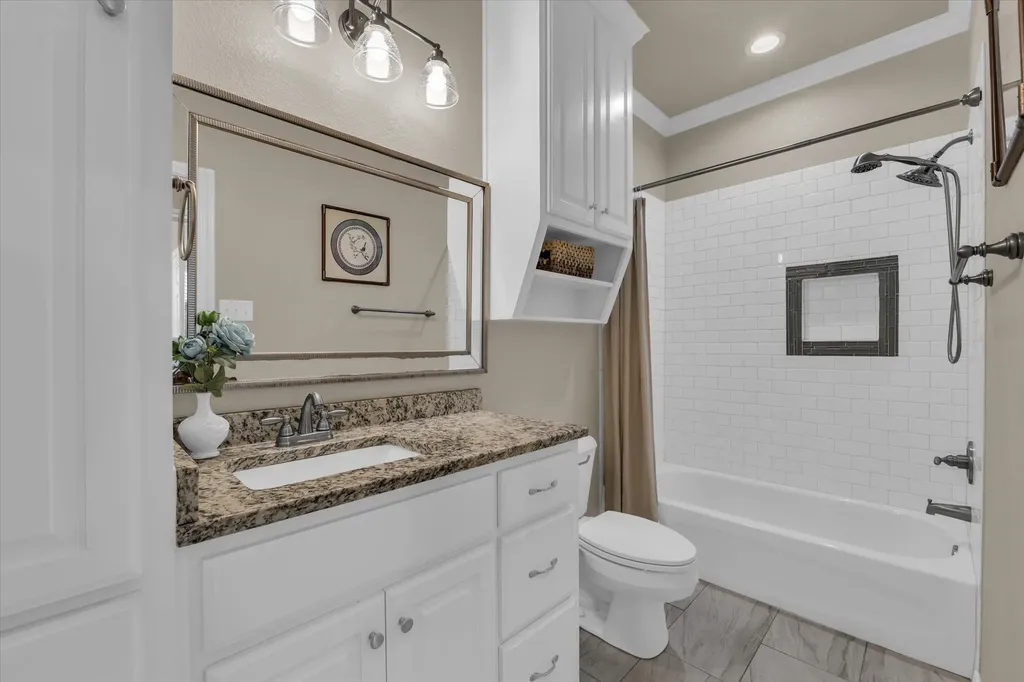 691 Park Street Mcgregor TX 76657