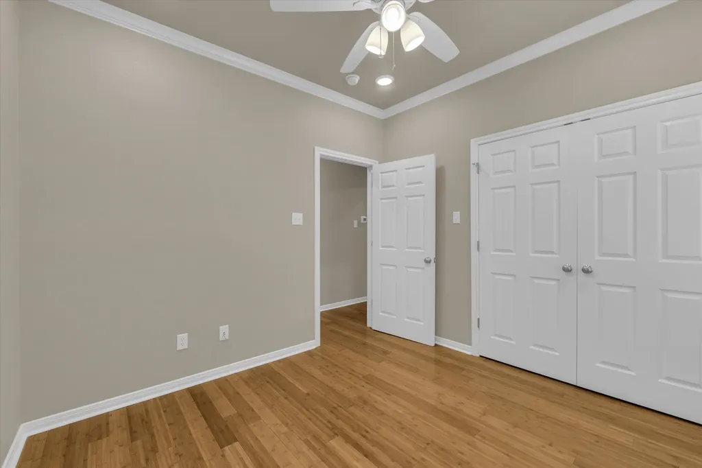 691 Park Street Mcgregor TX 76657
