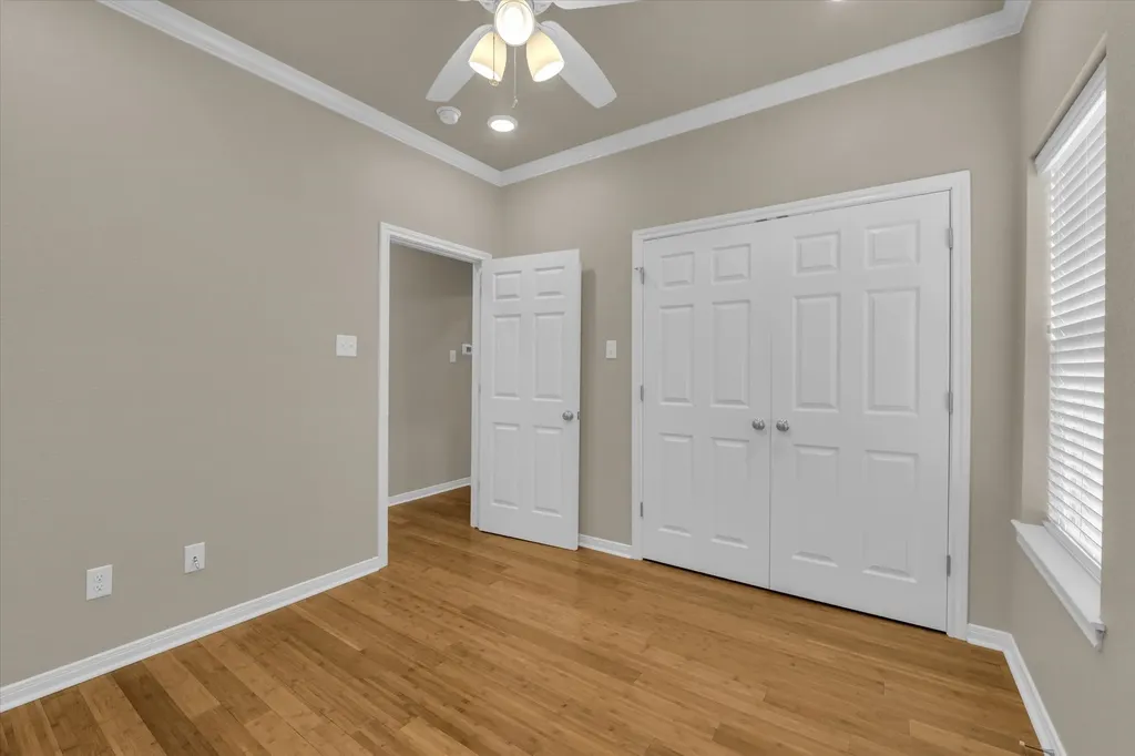 691 Park Street Mcgregor TX 76657