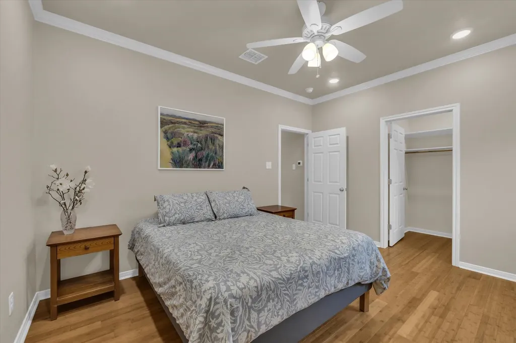 691 Park Street Mcgregor TX 76657