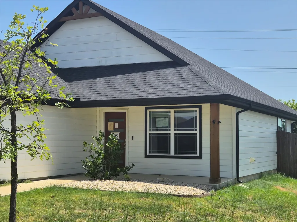 900 Tesslynn Avenue Godley TX 76044