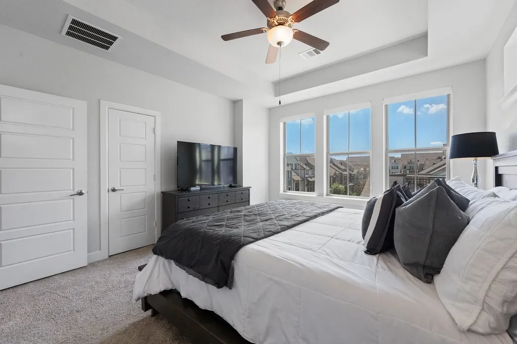 2739 Flowering Peach Lane Dallas TX 75212