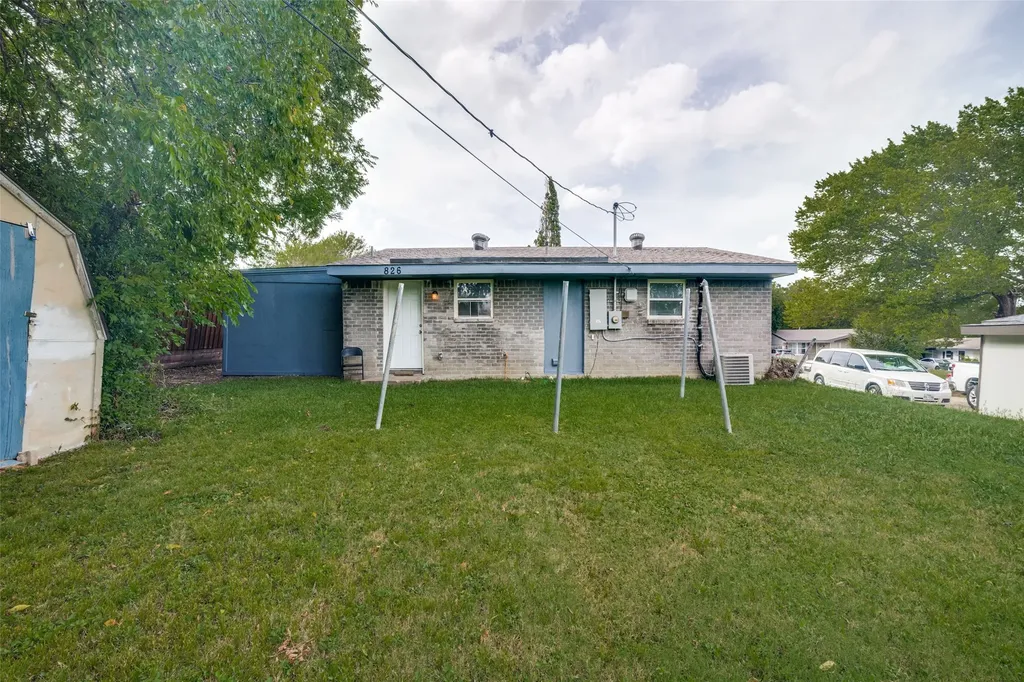 826 Beverly Drive Garland TX 75040