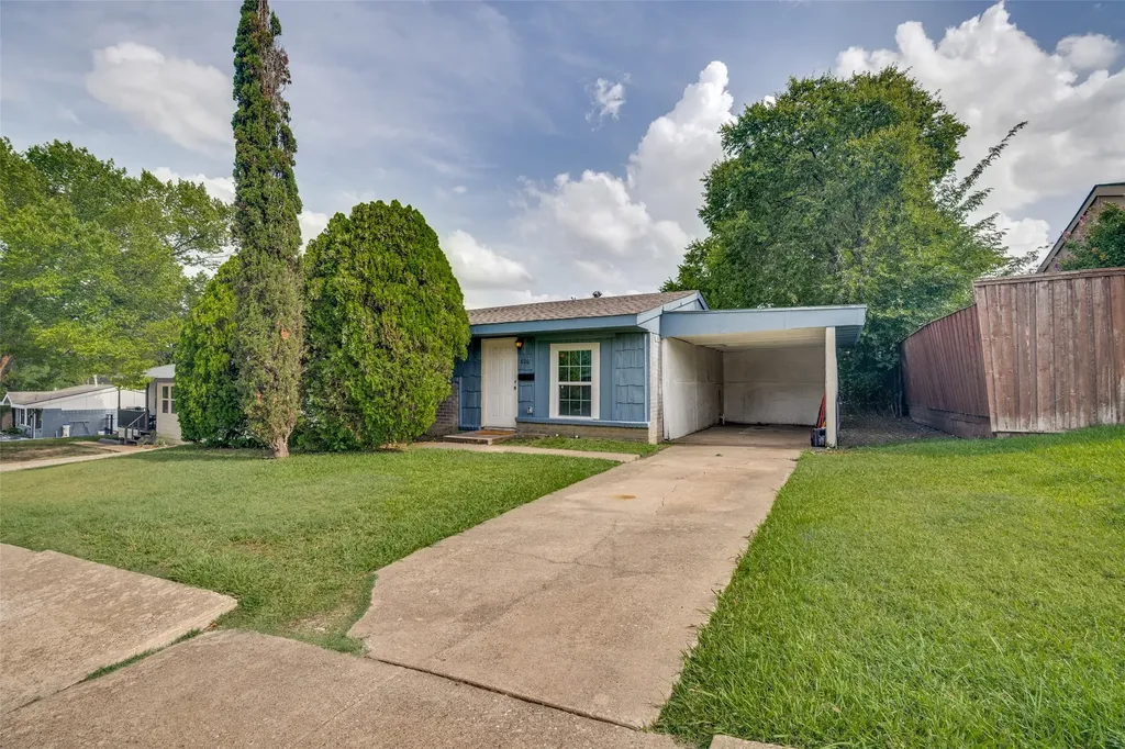 826 Beverly Drive Garland TX 75040