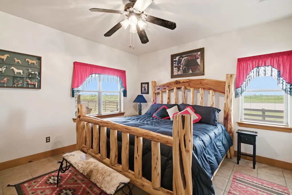 1590 Lawlis Lane Sanger TX 76266