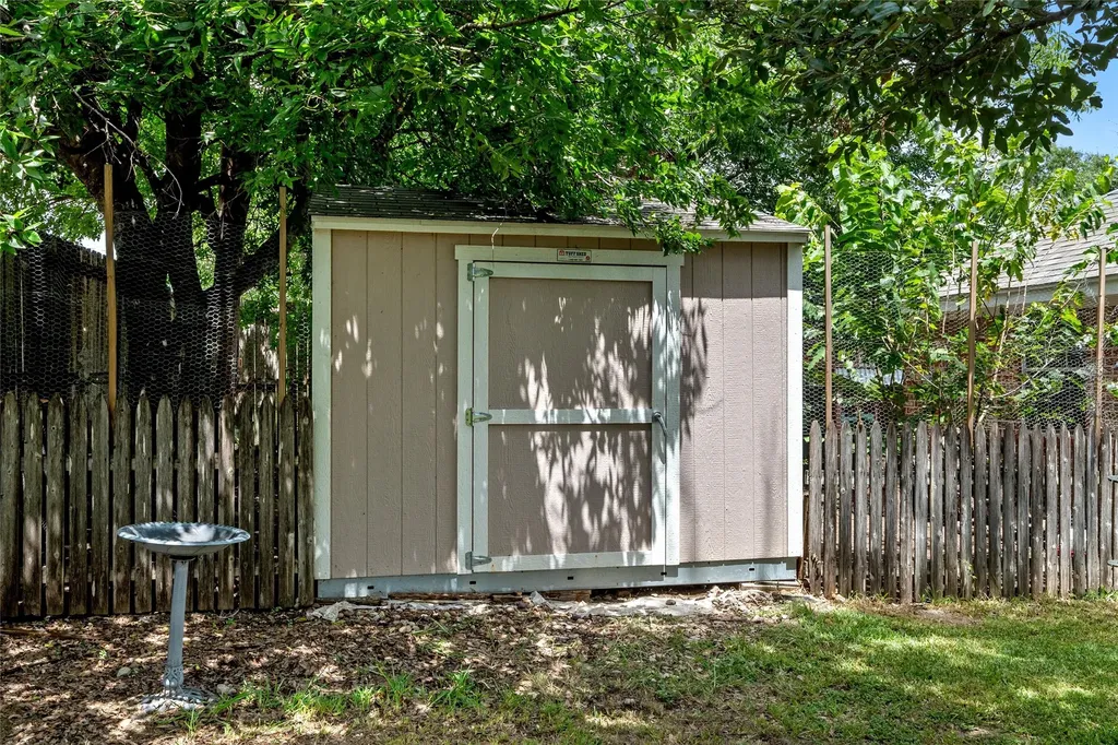 1112 Regina Drive Hewitt TX 76643