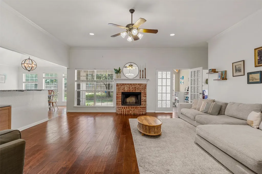 1112 Regina Drive Hewitt TX 76643