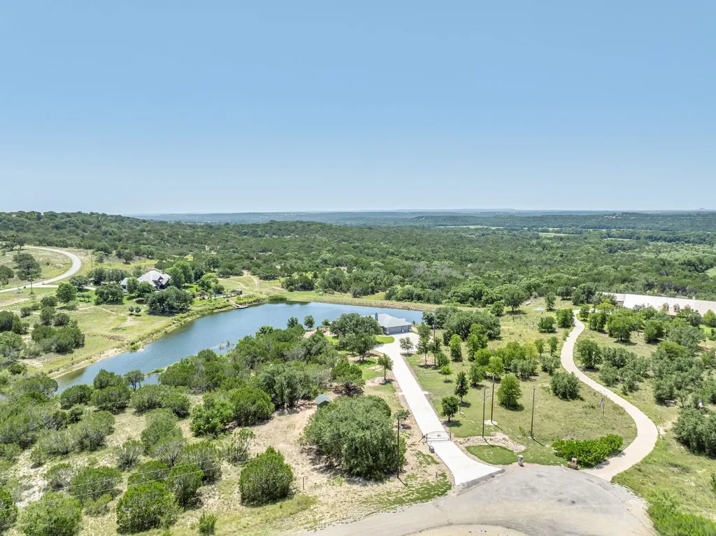 1665 Overlook Ridge Bluff Dale TX 76433