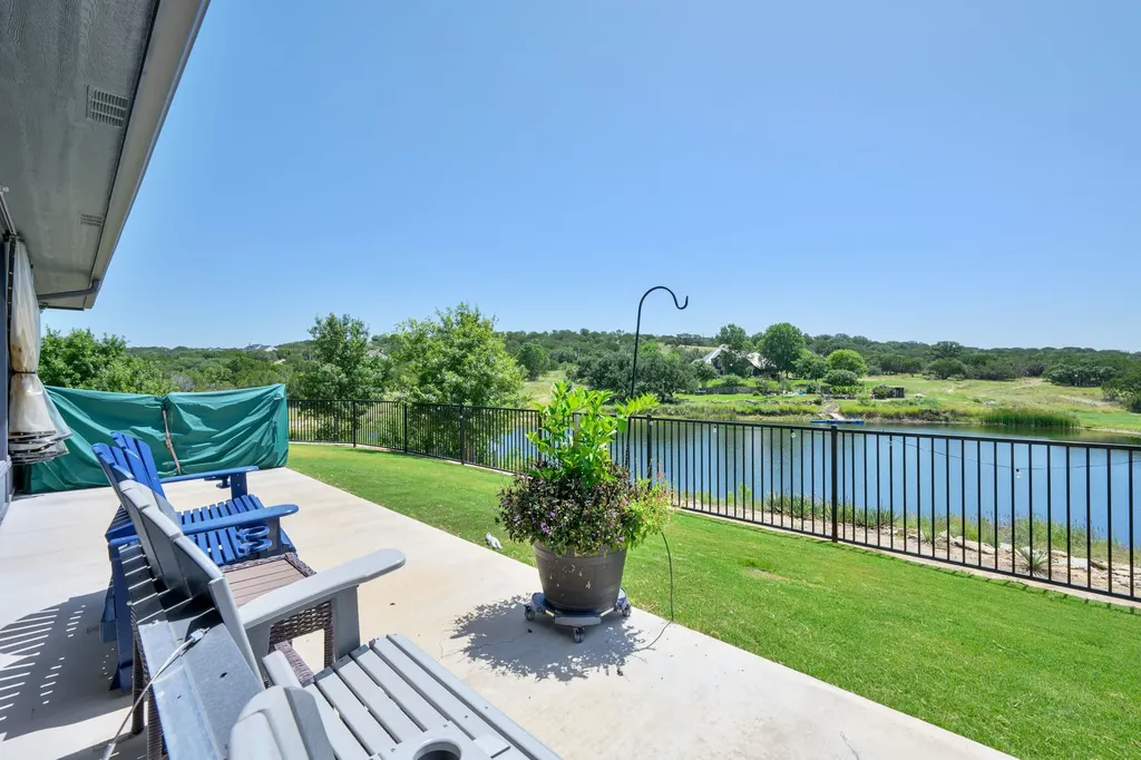 1665 Overlook Ridge Bluff Dale TX 76433
