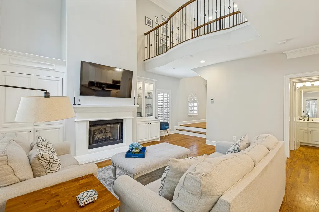 4167 Towne Green Circle Addison TX 75001