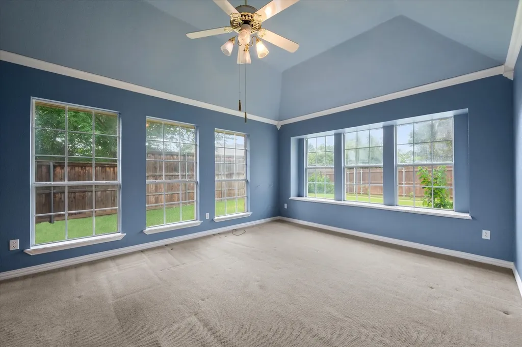 8904 Thornway Drive North Richland Hills TX 76182