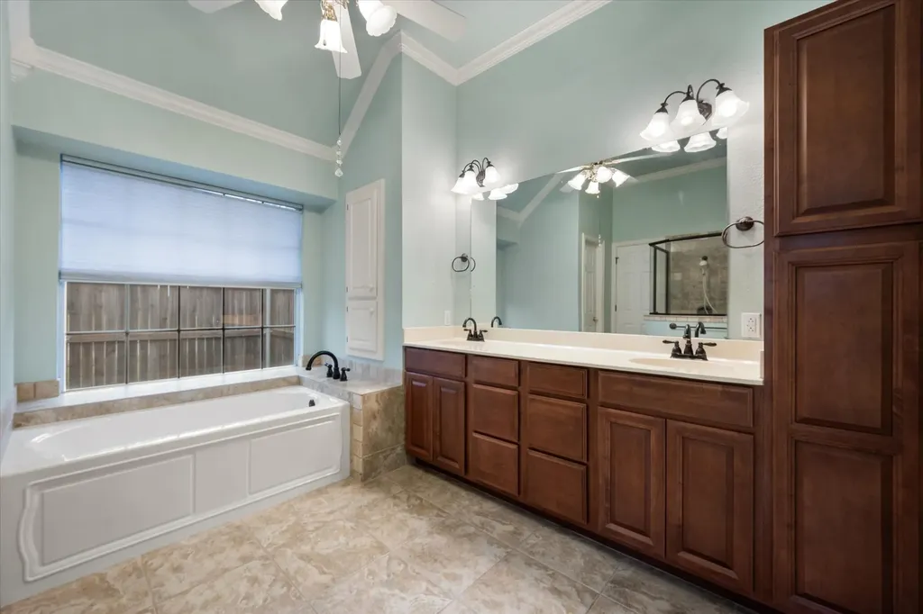 8904 Thornway Drive North Richland Hills TX 76182