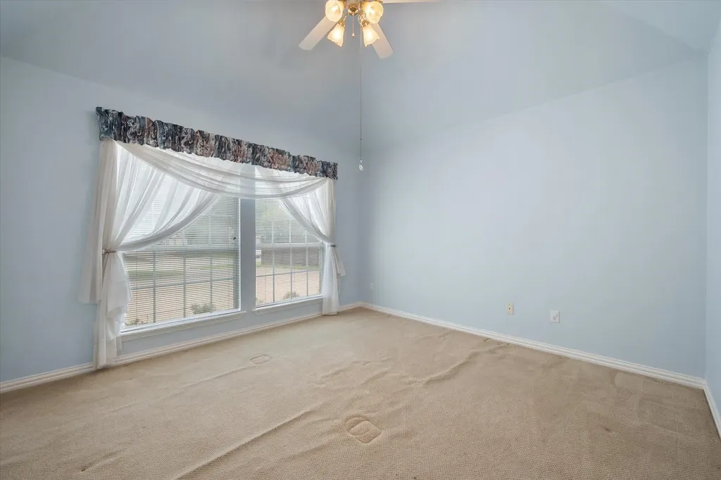 8904 Thornway Drive North Richland Hills TX 76182
