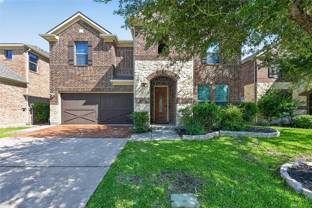 1049 Chickasaw Drive Carrollton TX 75010
