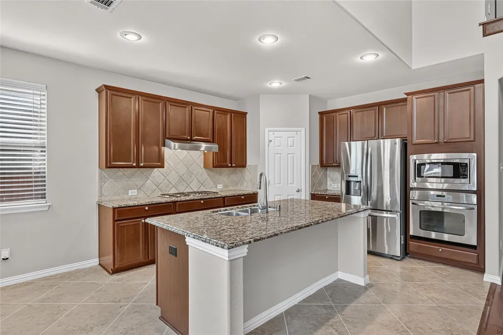 1049 Chickasaw Drive Carrollton TX 75010
