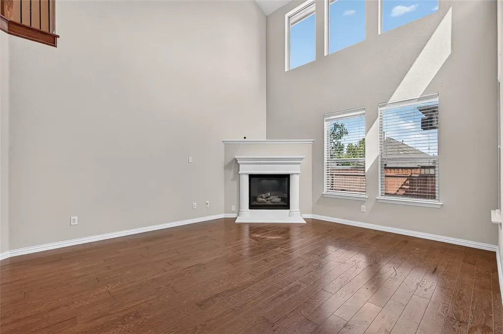1049 Chickasaw Drive Carrollton TX 75010
