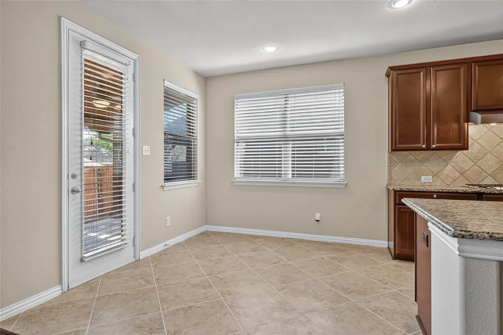 1049 Chickasaw Drive Carrollton TX 75010