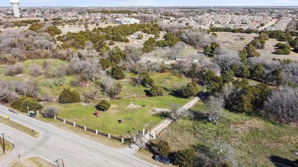 1006 S Clark Road Cedar Hill TX 75104
