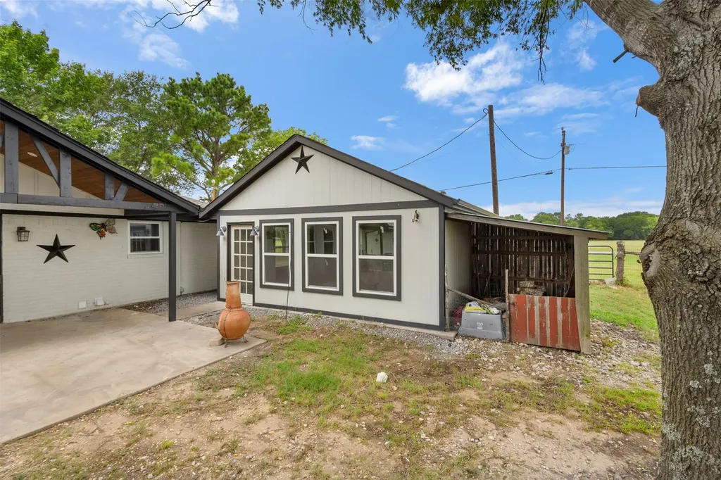 6754 Raymond Kaufman TX 75142