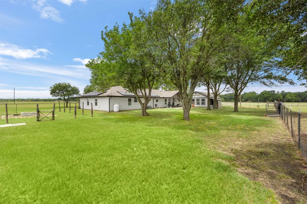 6754 Raymond Kaufman TX 75142