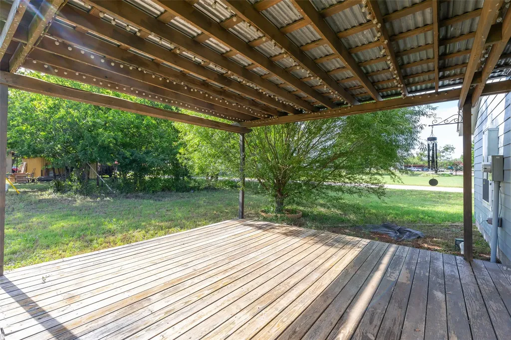 202 Greenmeadow Lane Clyde TX 79510
