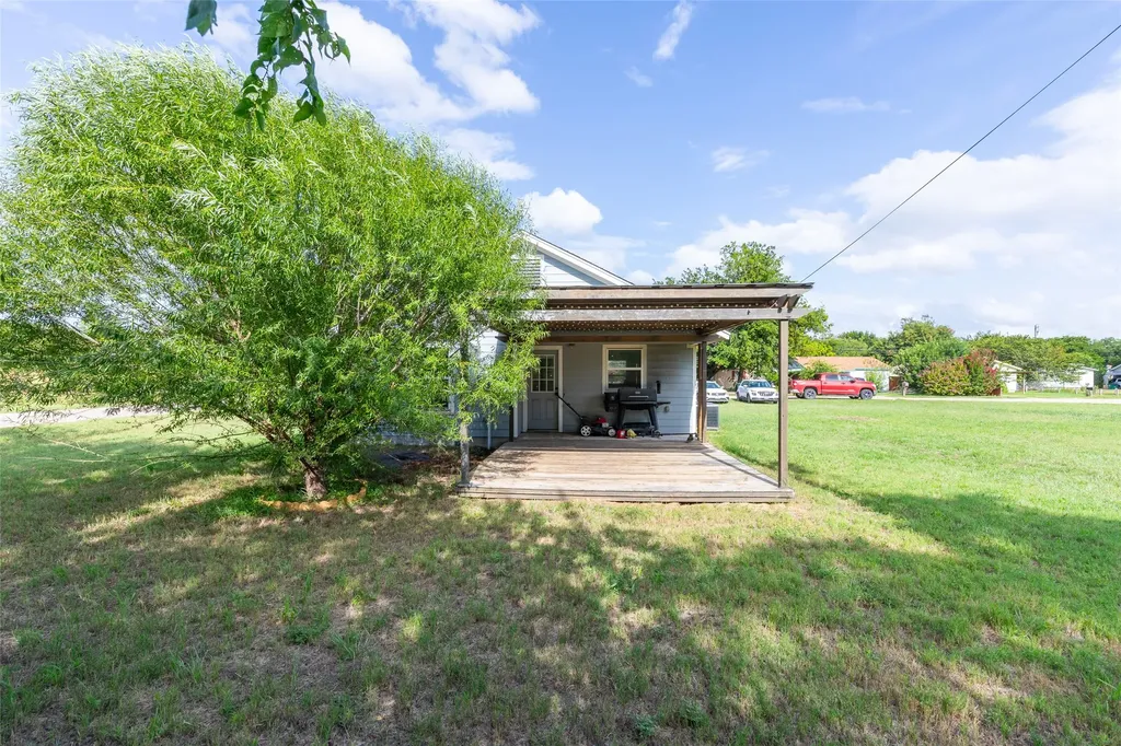 202 Greenmeadow Lane Clyde TX 79510